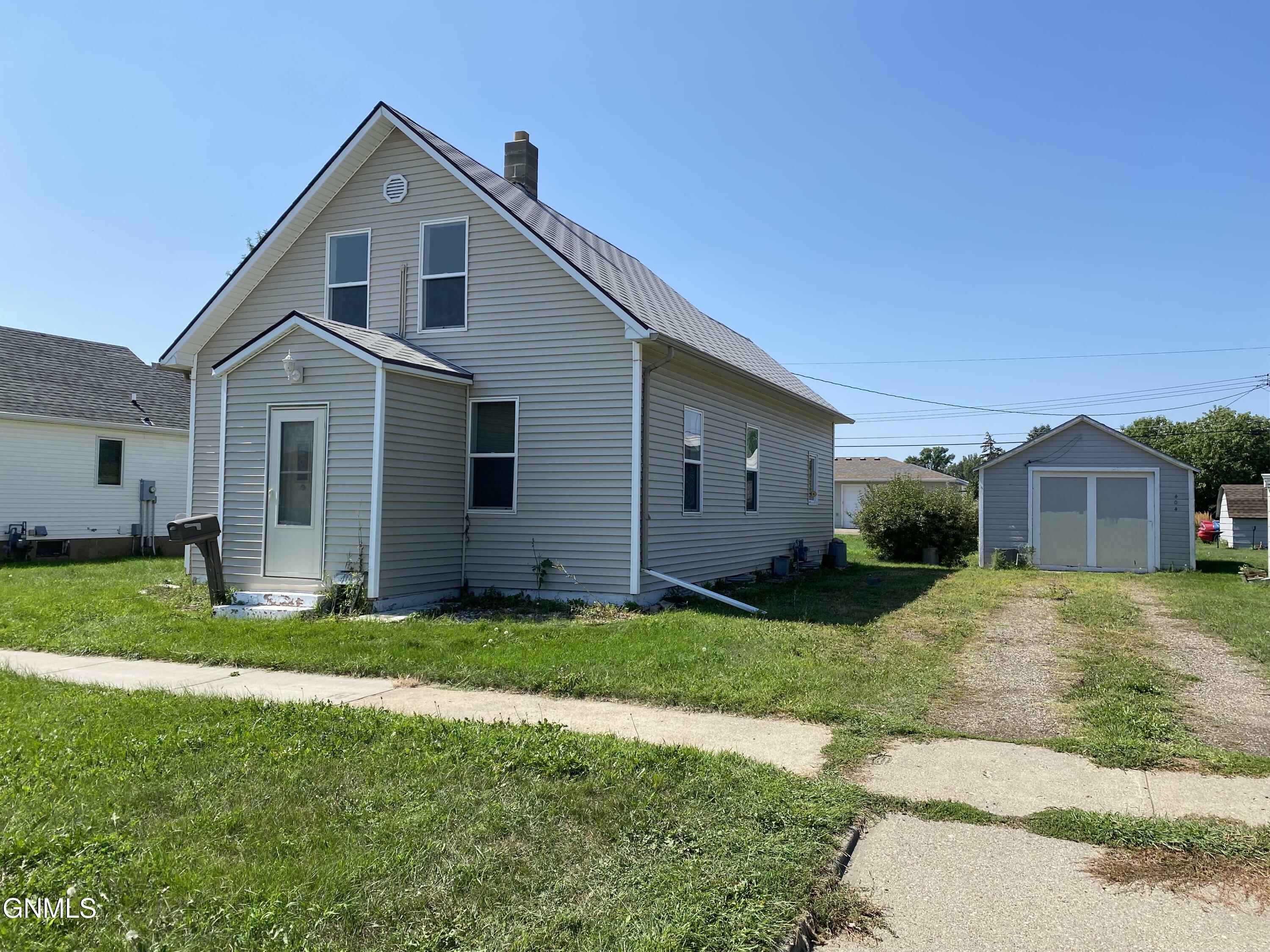 Property Photo:  404 14th Street S  ND 58504 