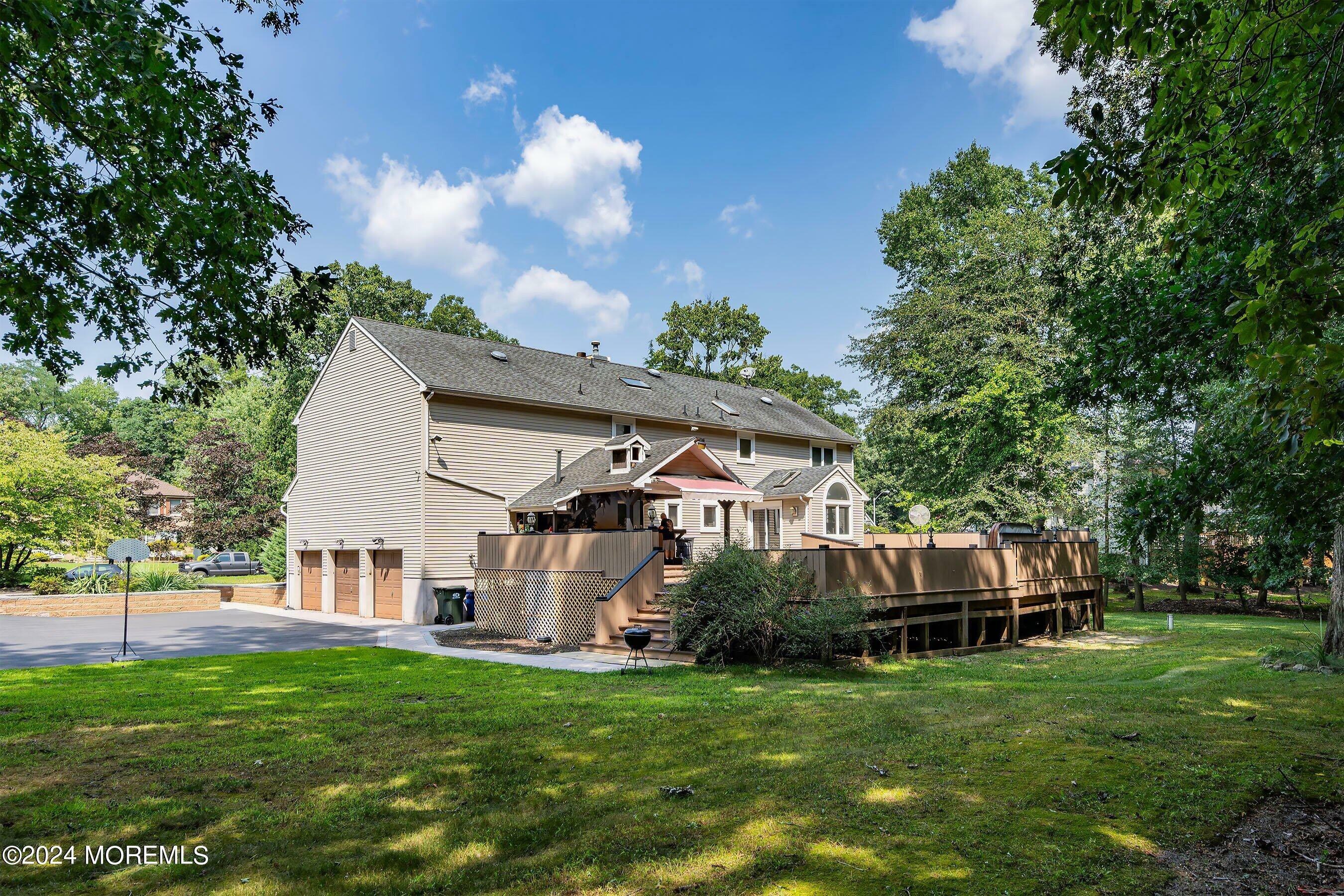 Property Photo:  2 Tall Oaks Court  NJ 07727 