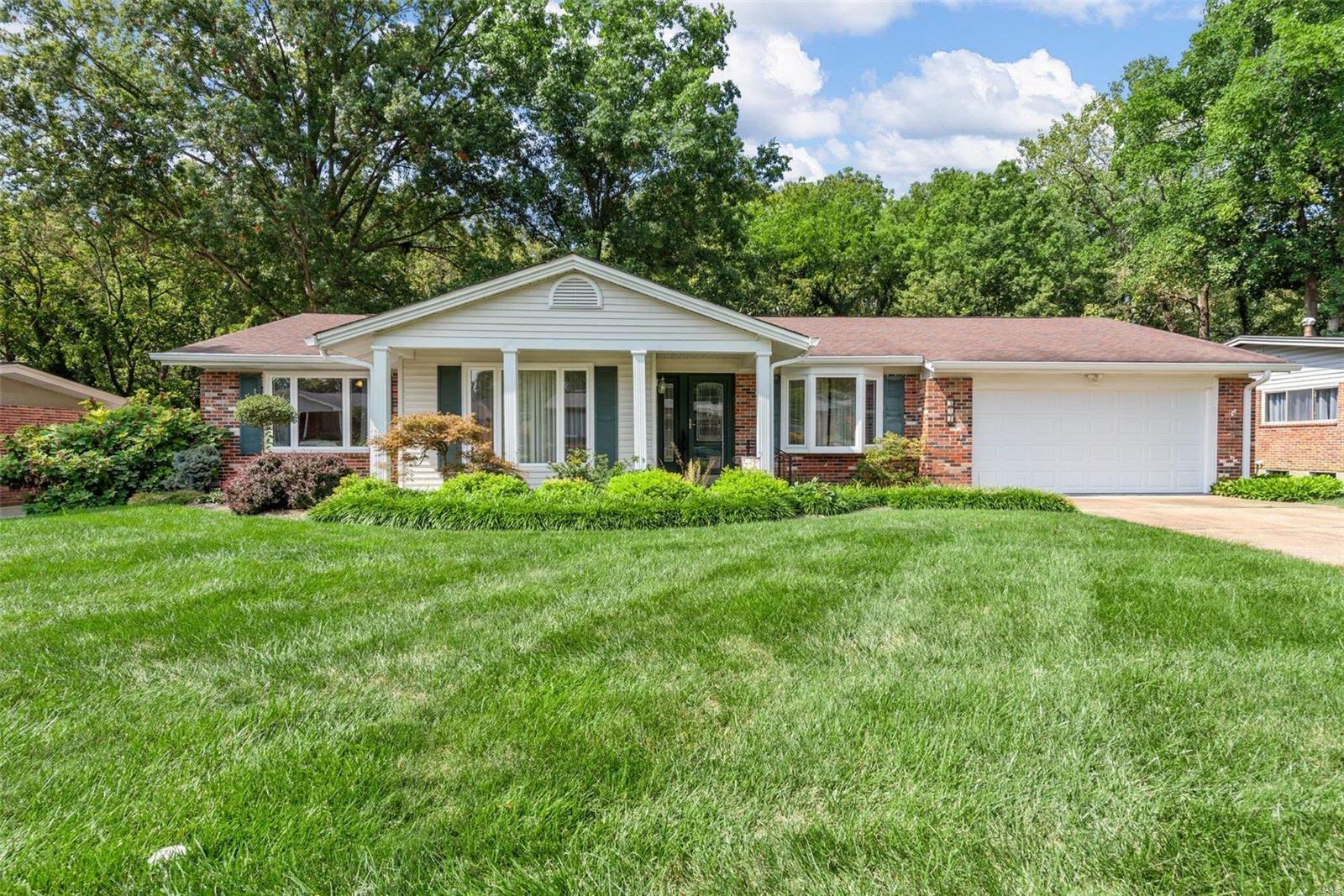 Property Photo:  324 Algonquin Drive  MO 63011 