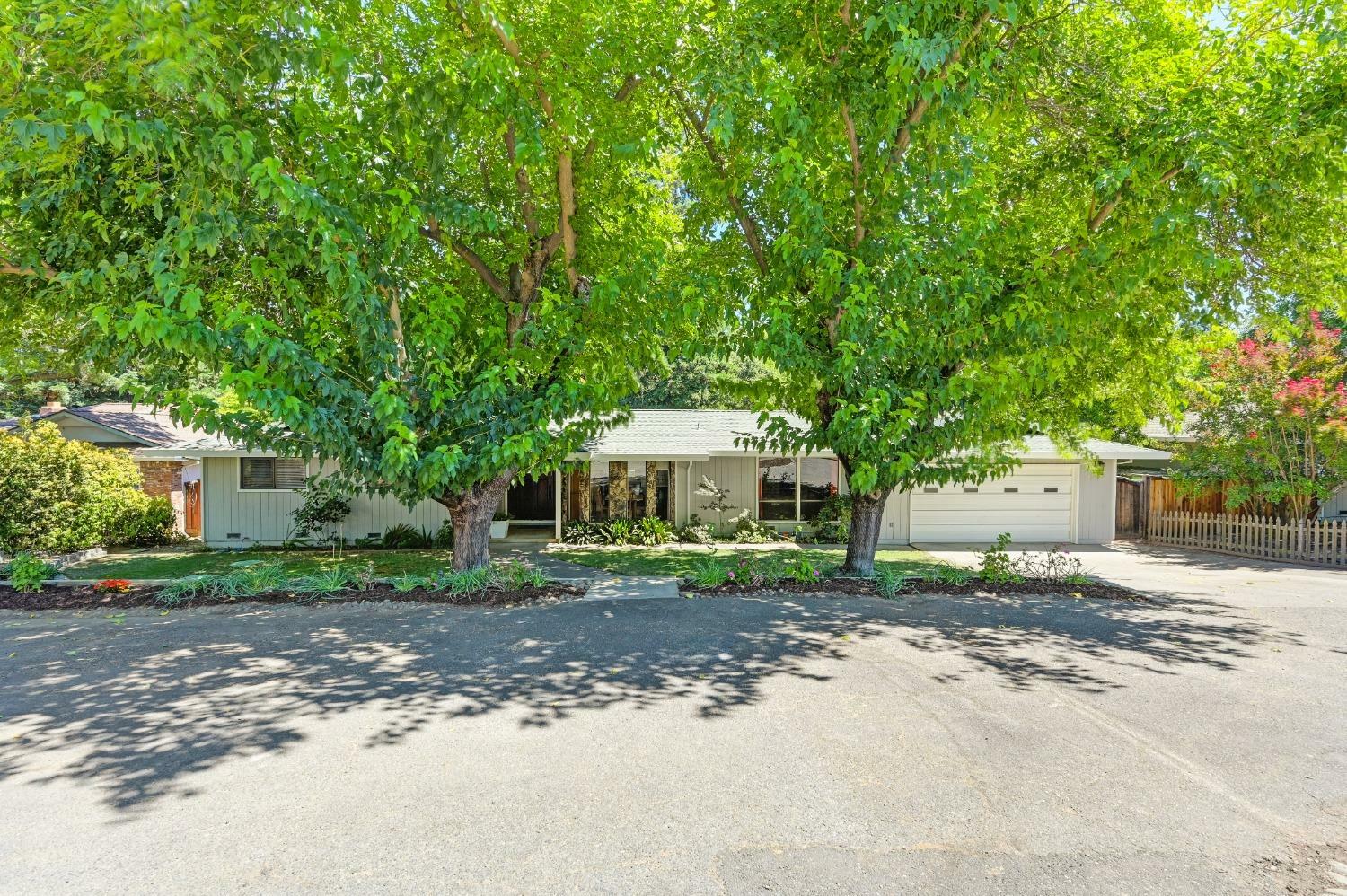 Property Photo:  5222 Kenneth Avenue  CA 95628 