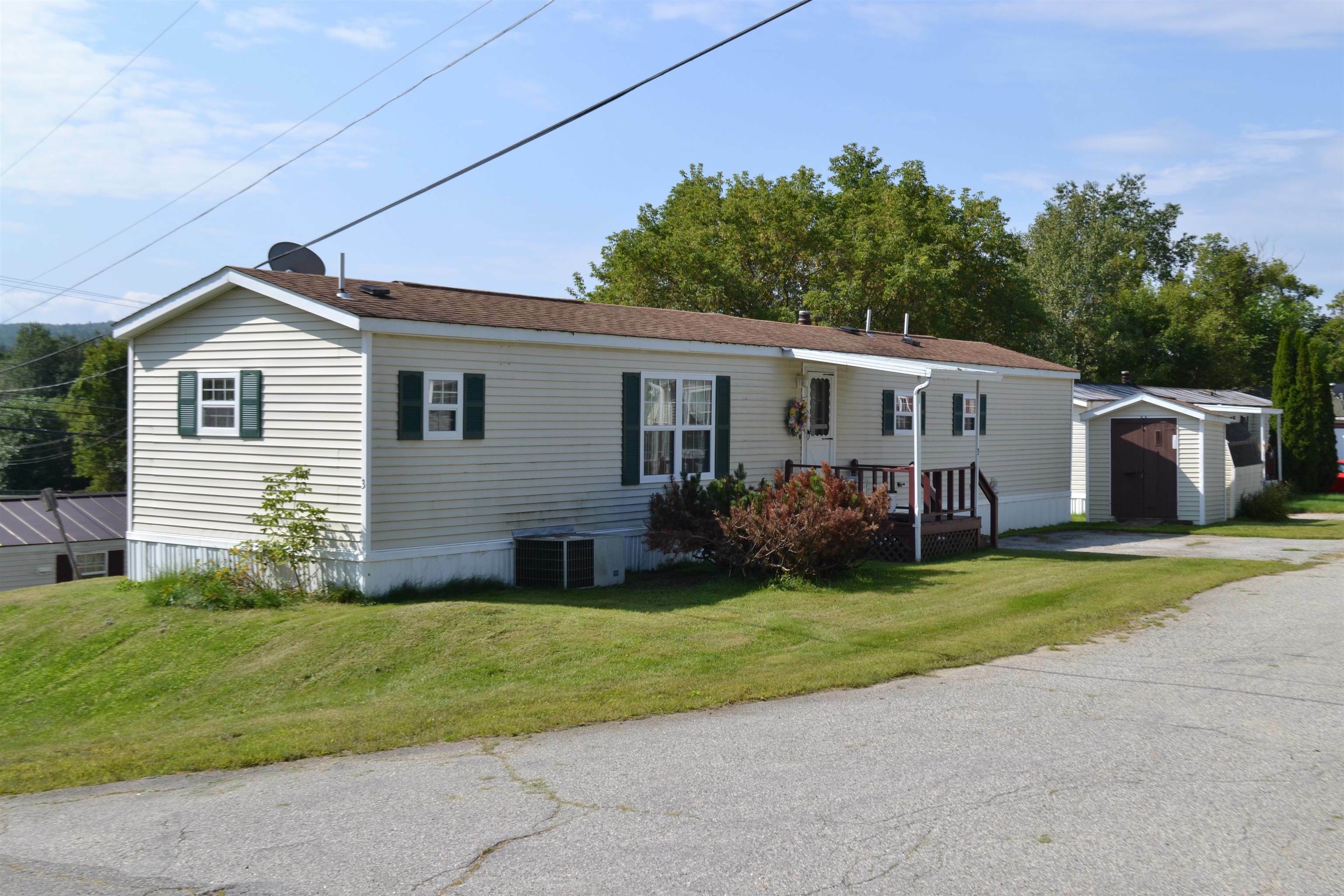 Property Photo:  3 Hilltop Manor Mobile Home Park  NH 03561 