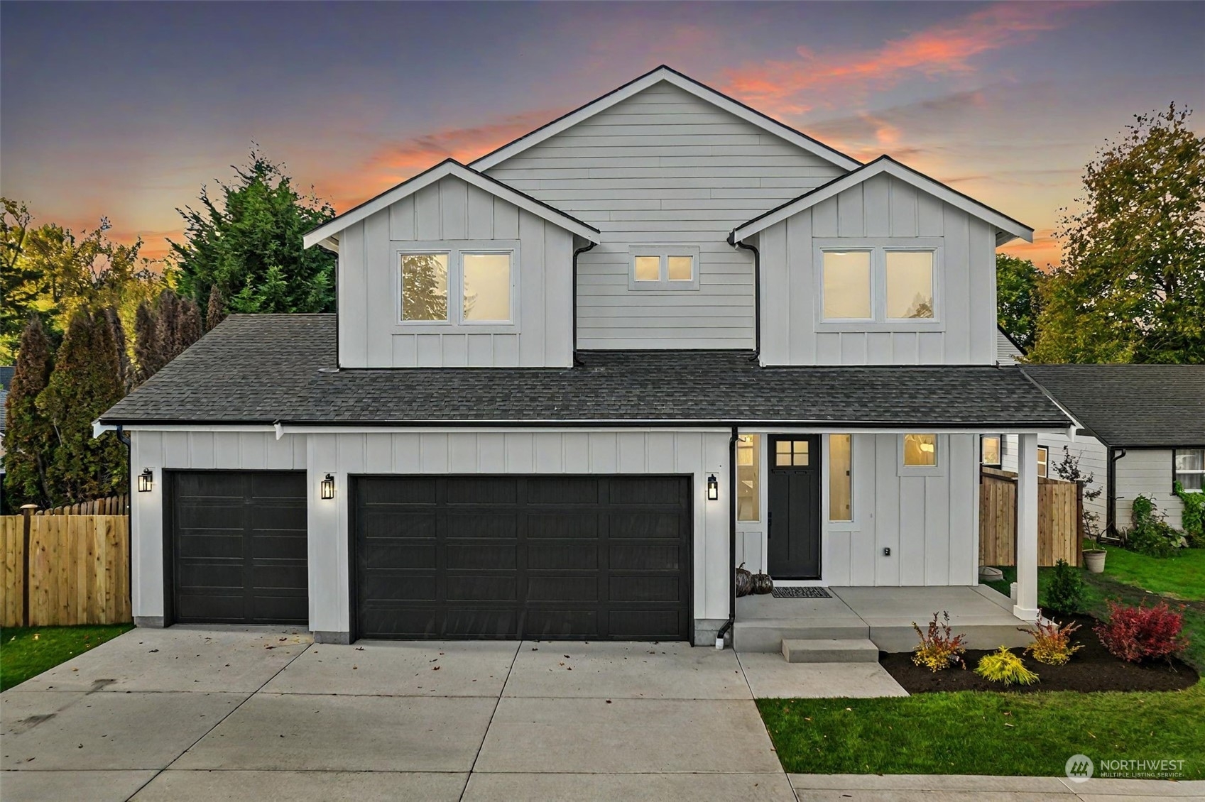 Property Photo: 914 16th Street SW WA 98371