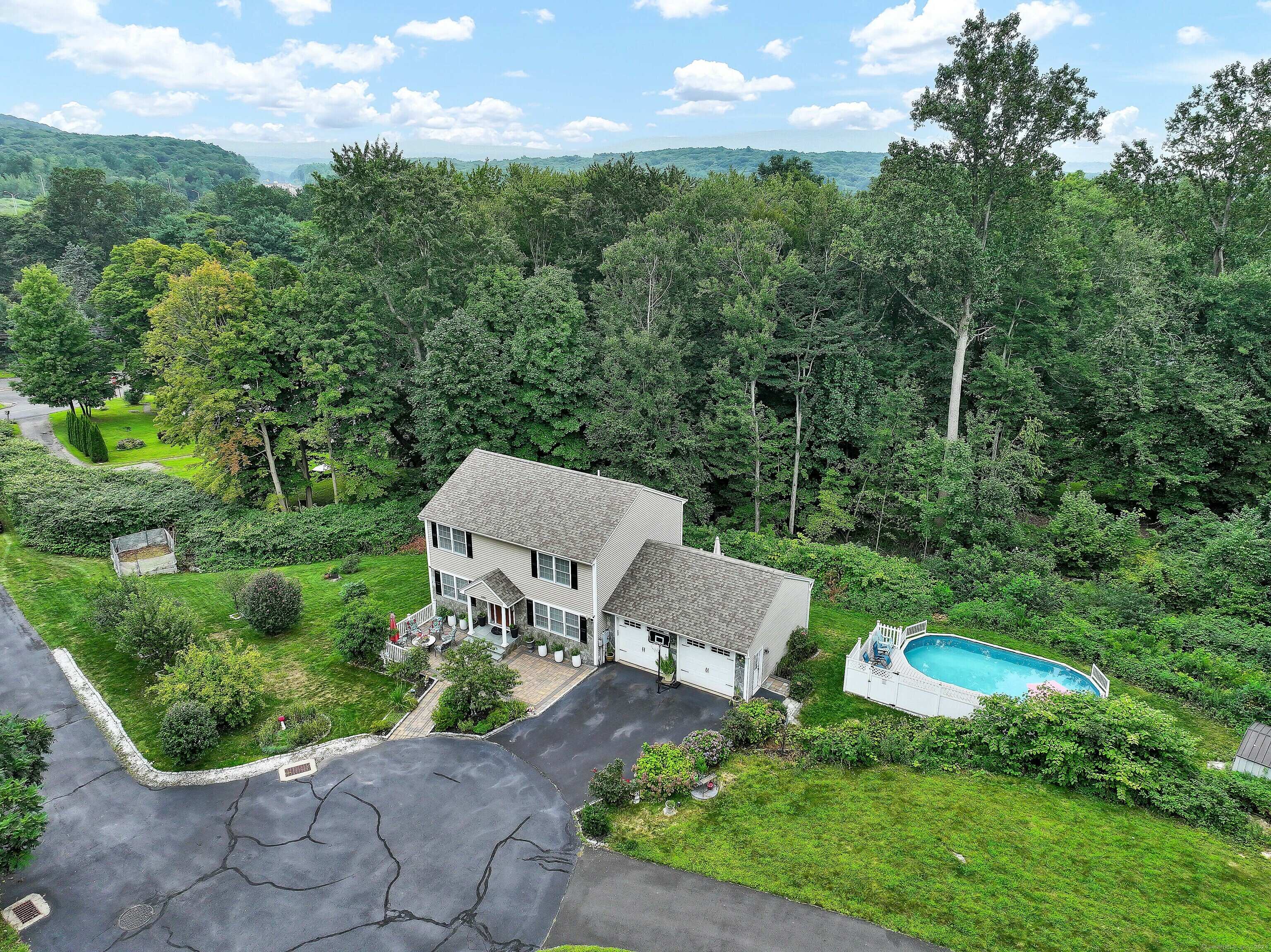 Property Photo:  1282 Summit Road  CT 06410 