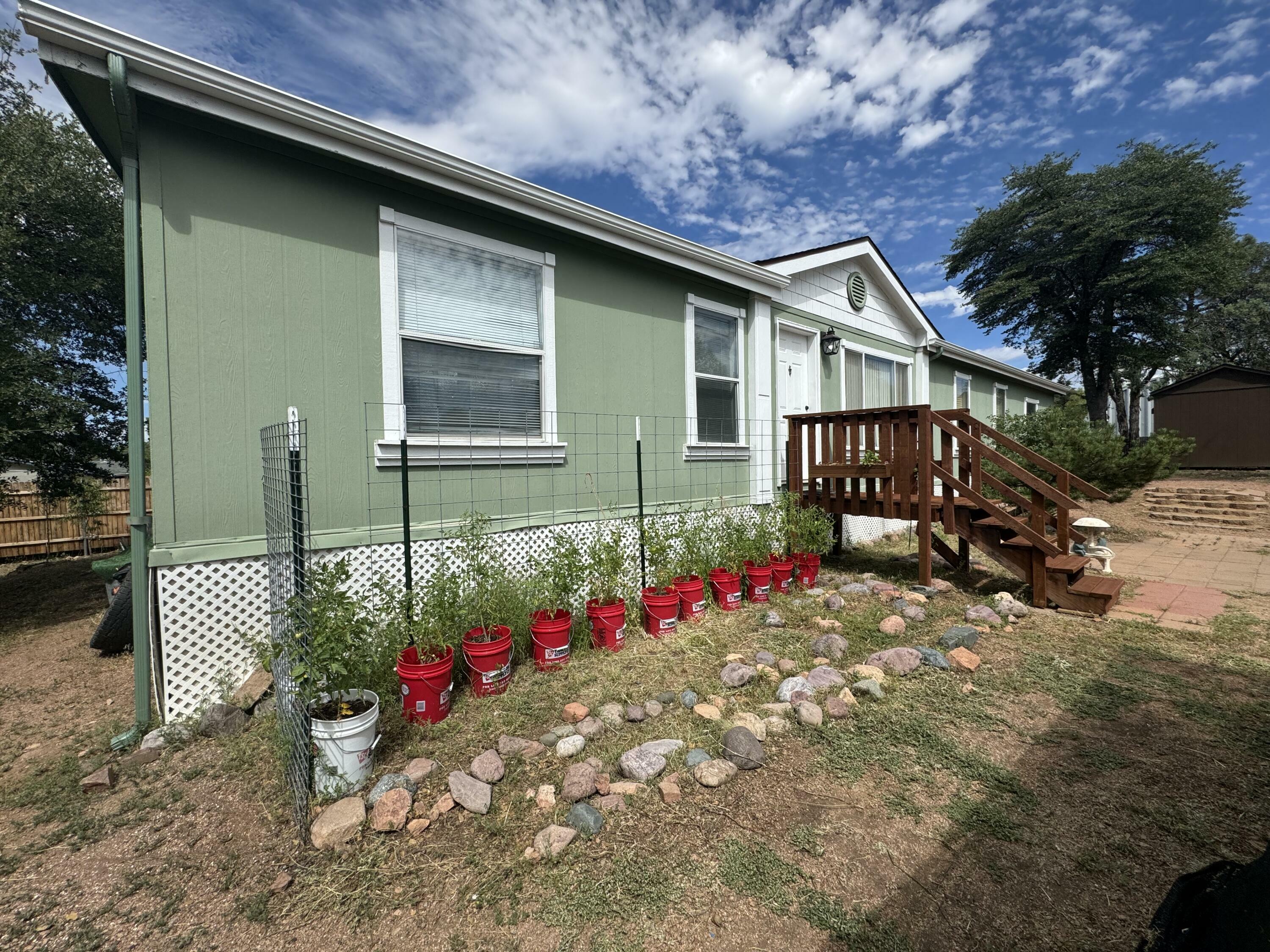 Property Photo:  308 S Kodz Road  AZ 85541 