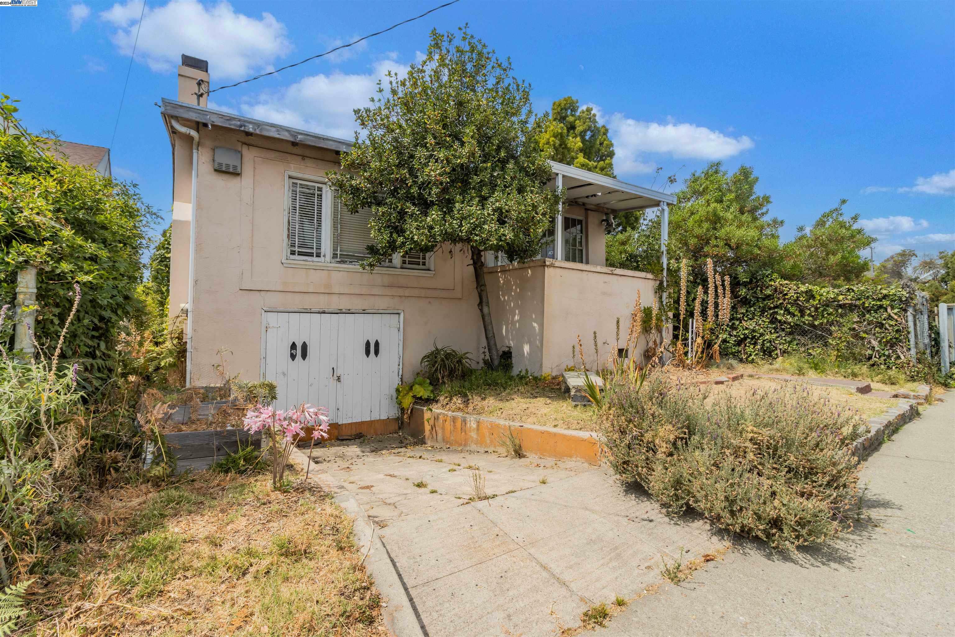 Property Photo:  3401 Sheffield Ave  CA 94602 