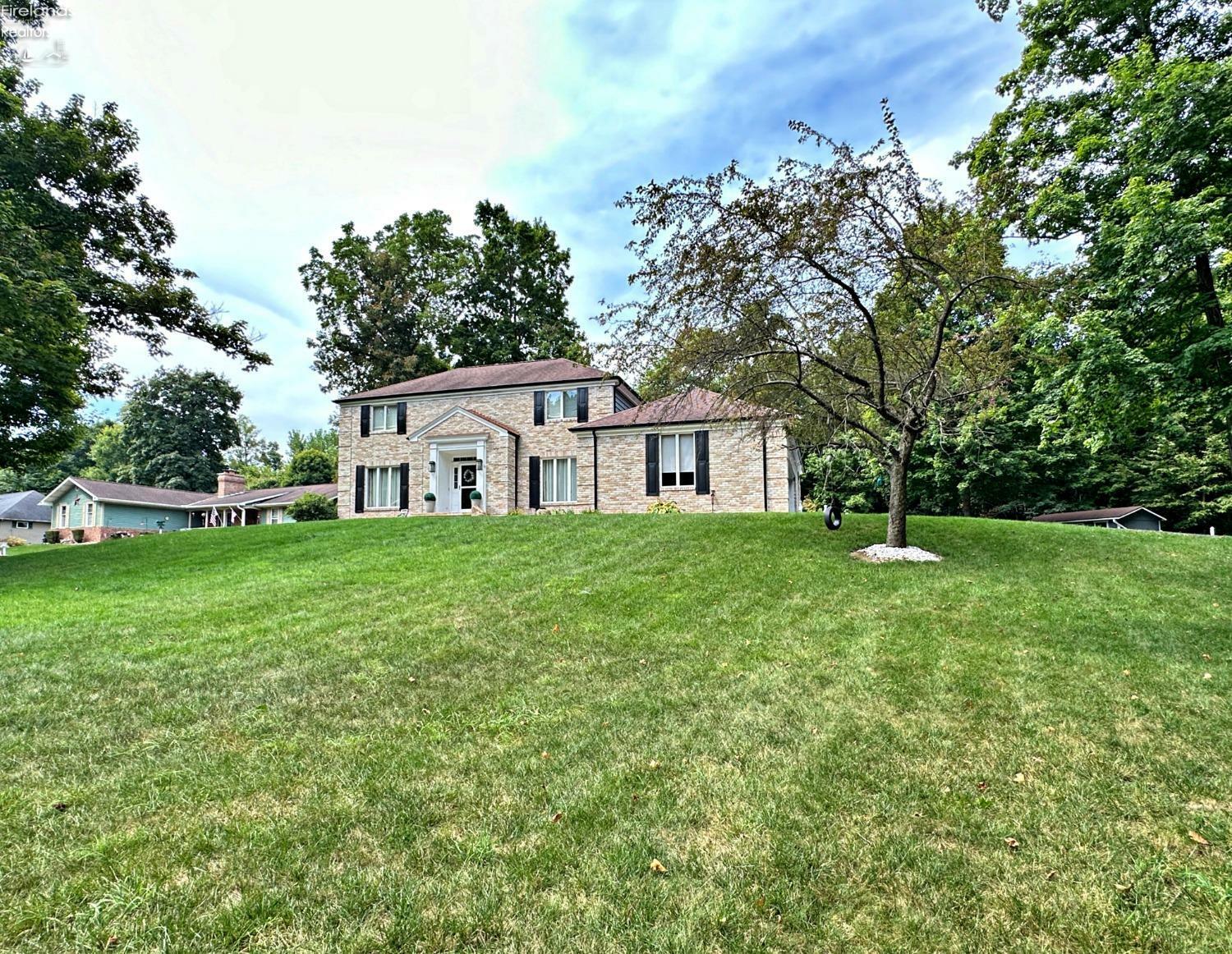 Property Photo:  2716 S Briarwood Drive  OH 44883 