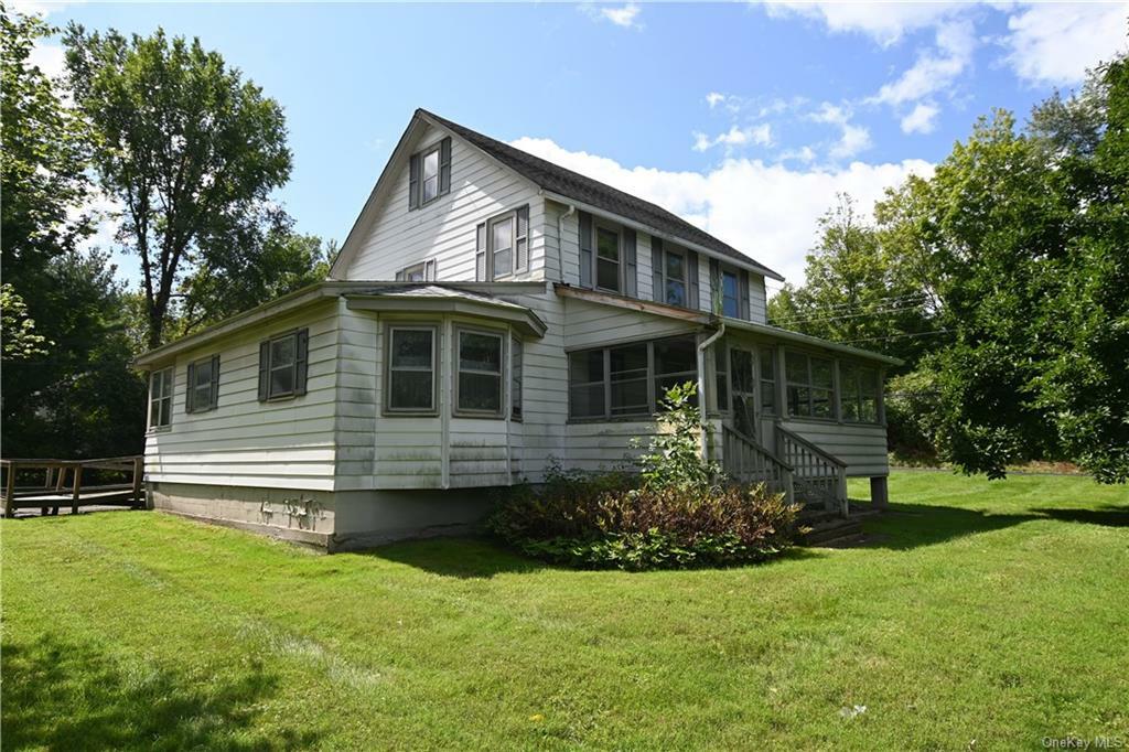 Property Photo:  586 Riley Road  NY 12553 