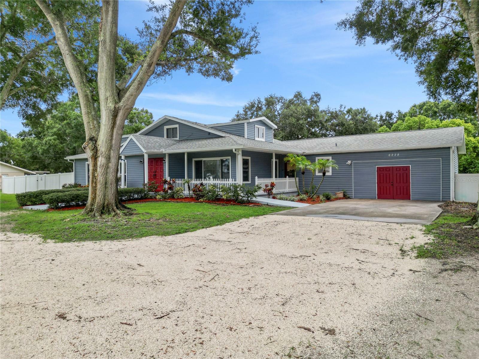 Property Photo:  6228 48th Avenue Drive E  FL 34203 