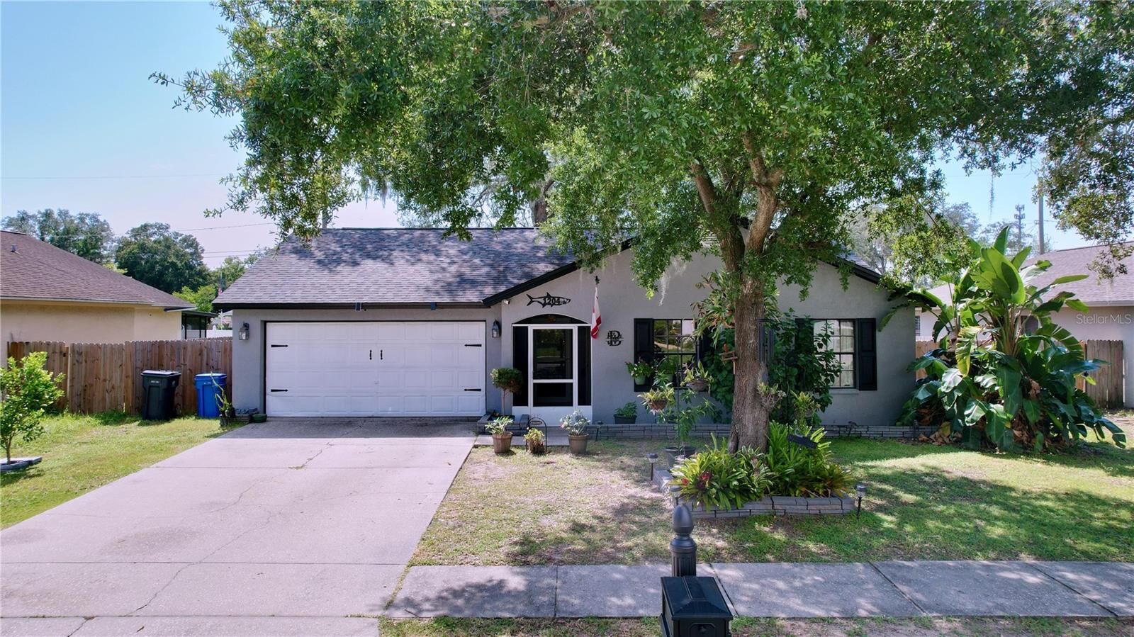 Property Photo:  1204 Windhorst Ridge Drive  FL 33510 