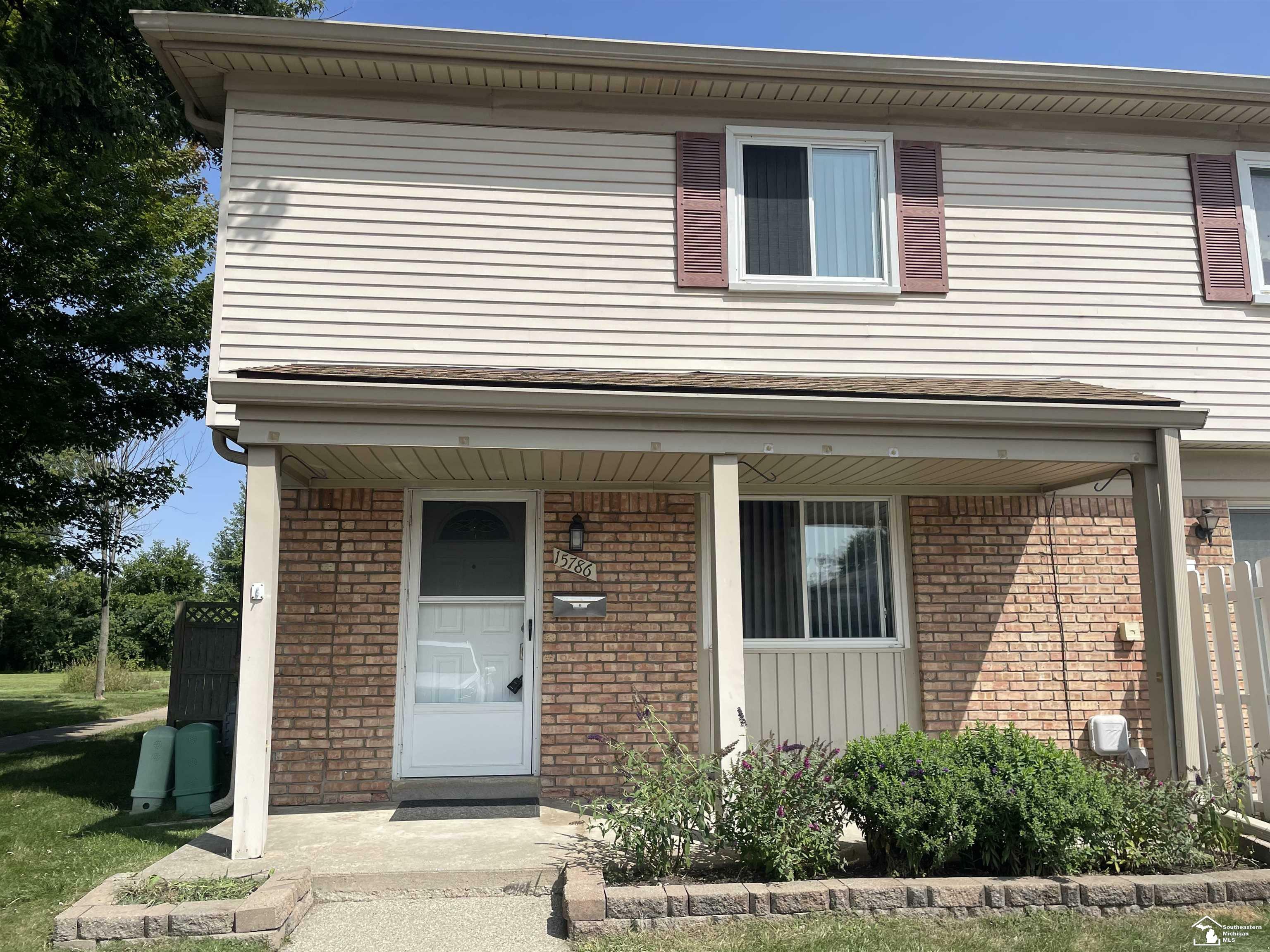 Property Photo:  15786 Dupage Boulevard  MI 48180 