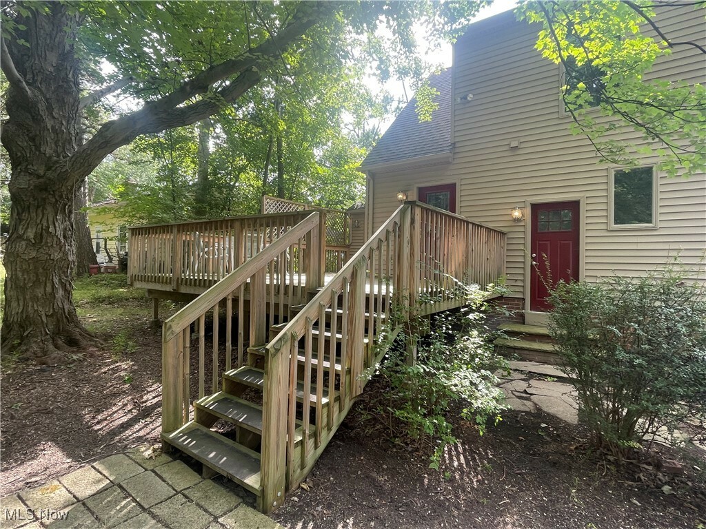 Property Photo:  515 Richmond Road  OH 44143 