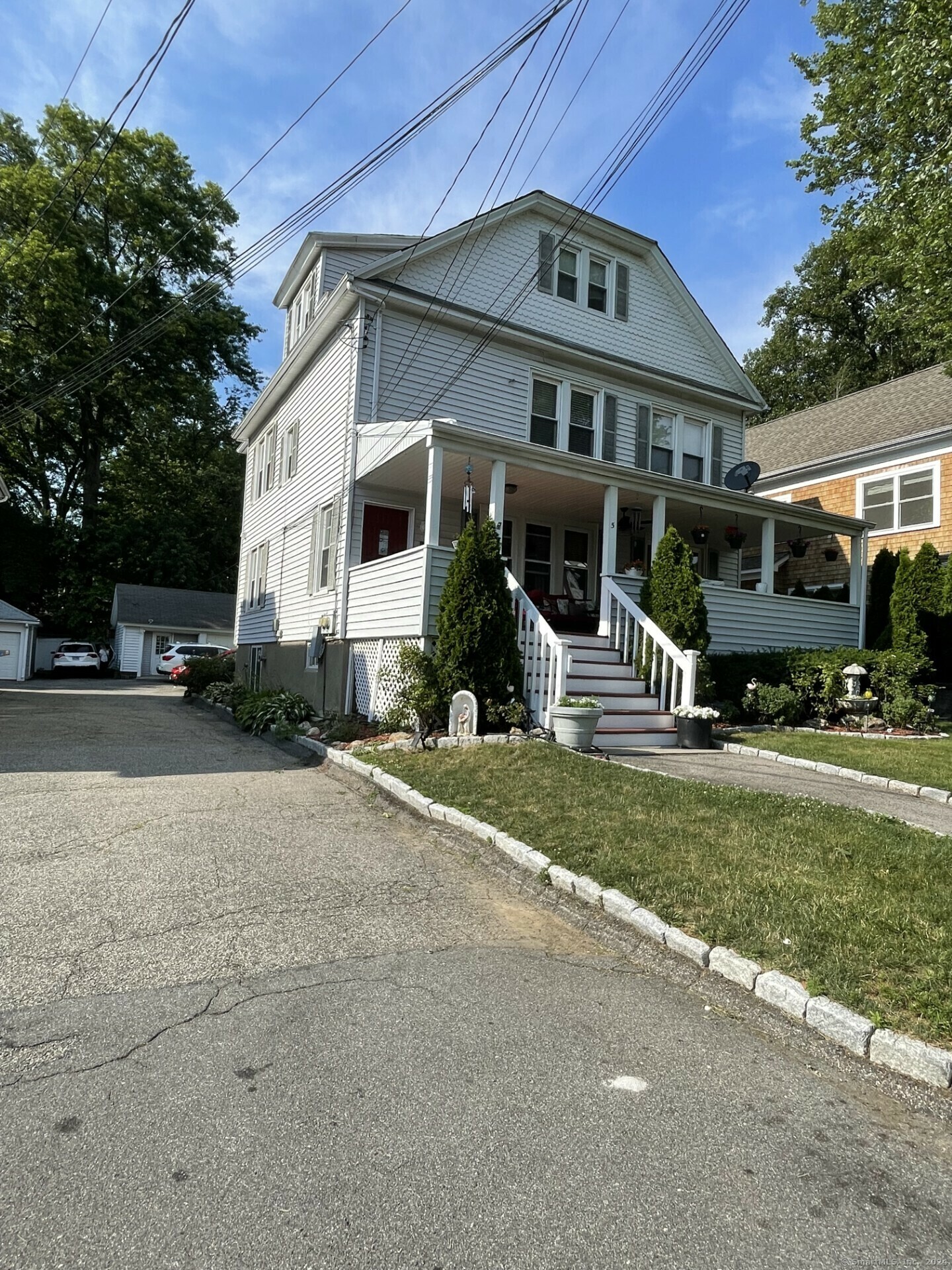 Property Photo:  5 Sycamore Street  CT 06855 