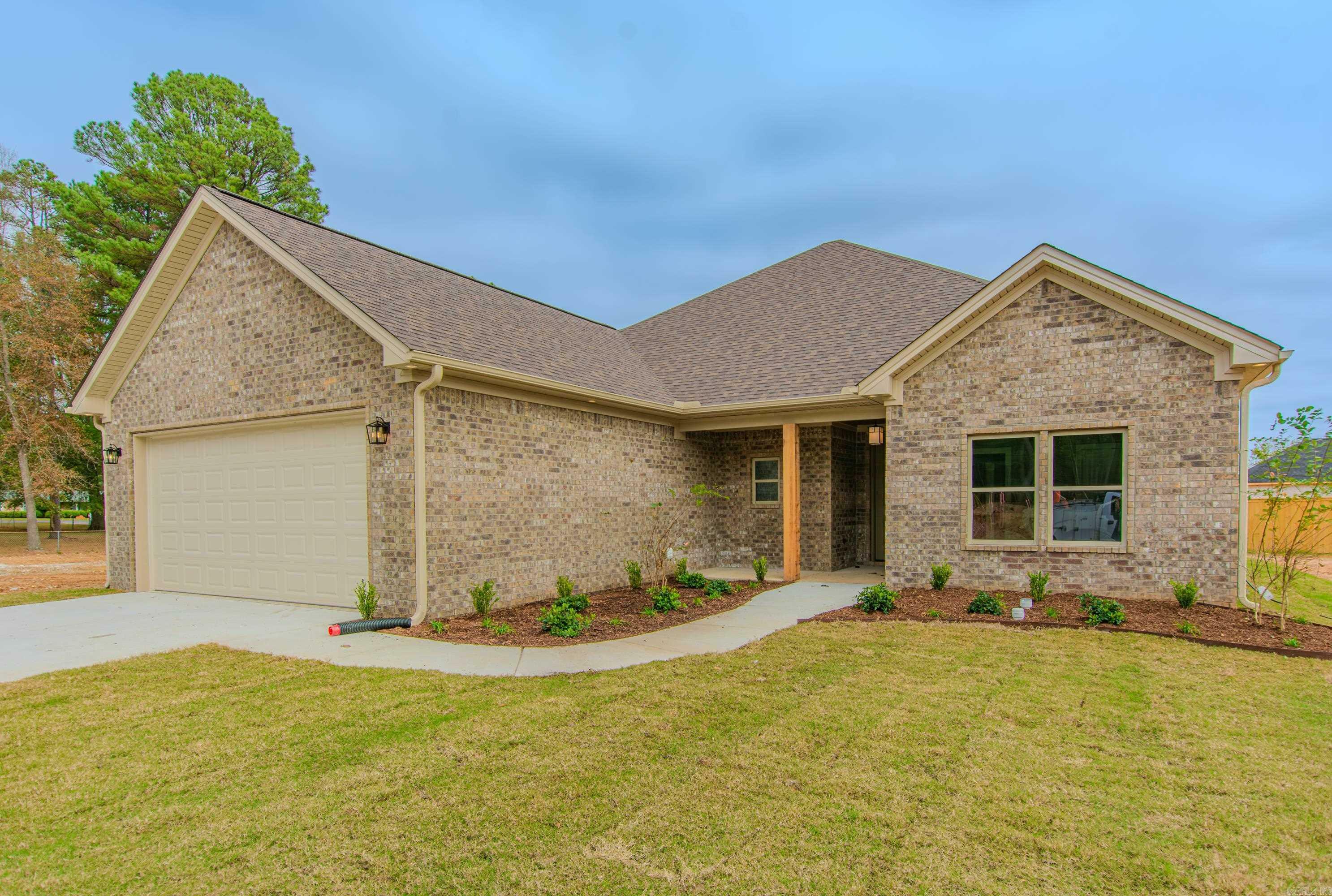 Property Photo:  5016 Skilling Cove  AR 72019 