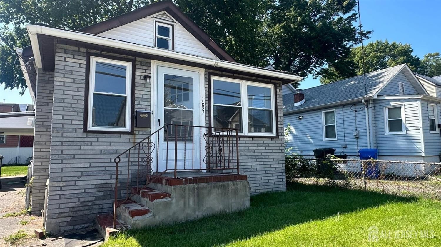 Property Photo:  185 Correja Avenue E  NJ 08830 