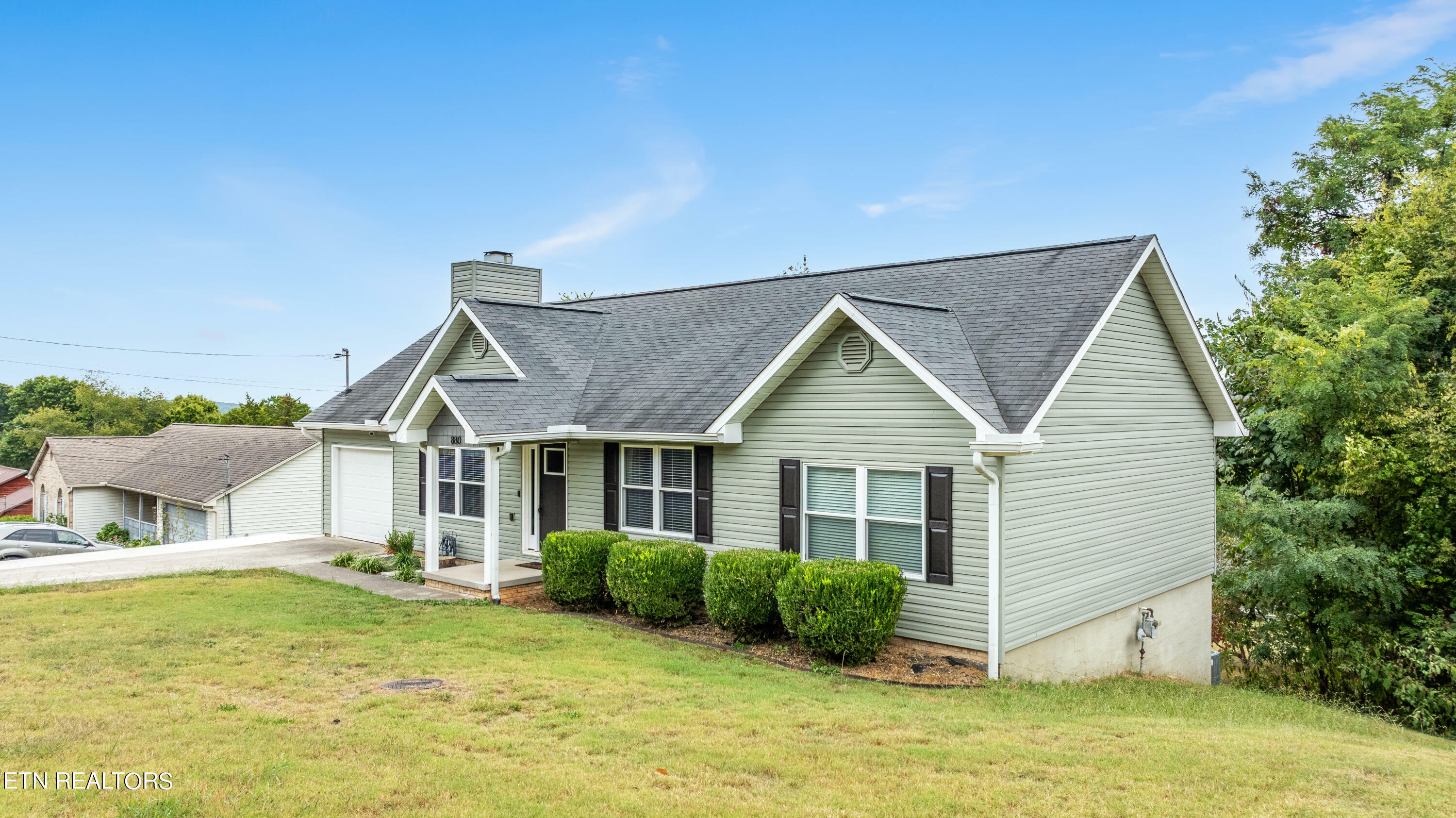 Property Photo:  880 Crooked Oak Dr Drive  TN 37771 