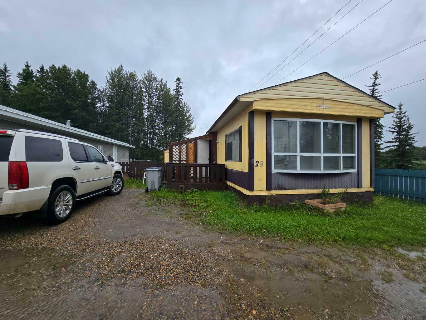 422 55 Street 29  Edson AB T7E 1C4 photo