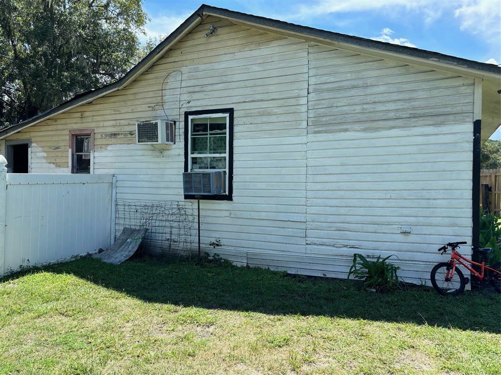 Property Photo:  37039 4th Street  FL 32046 