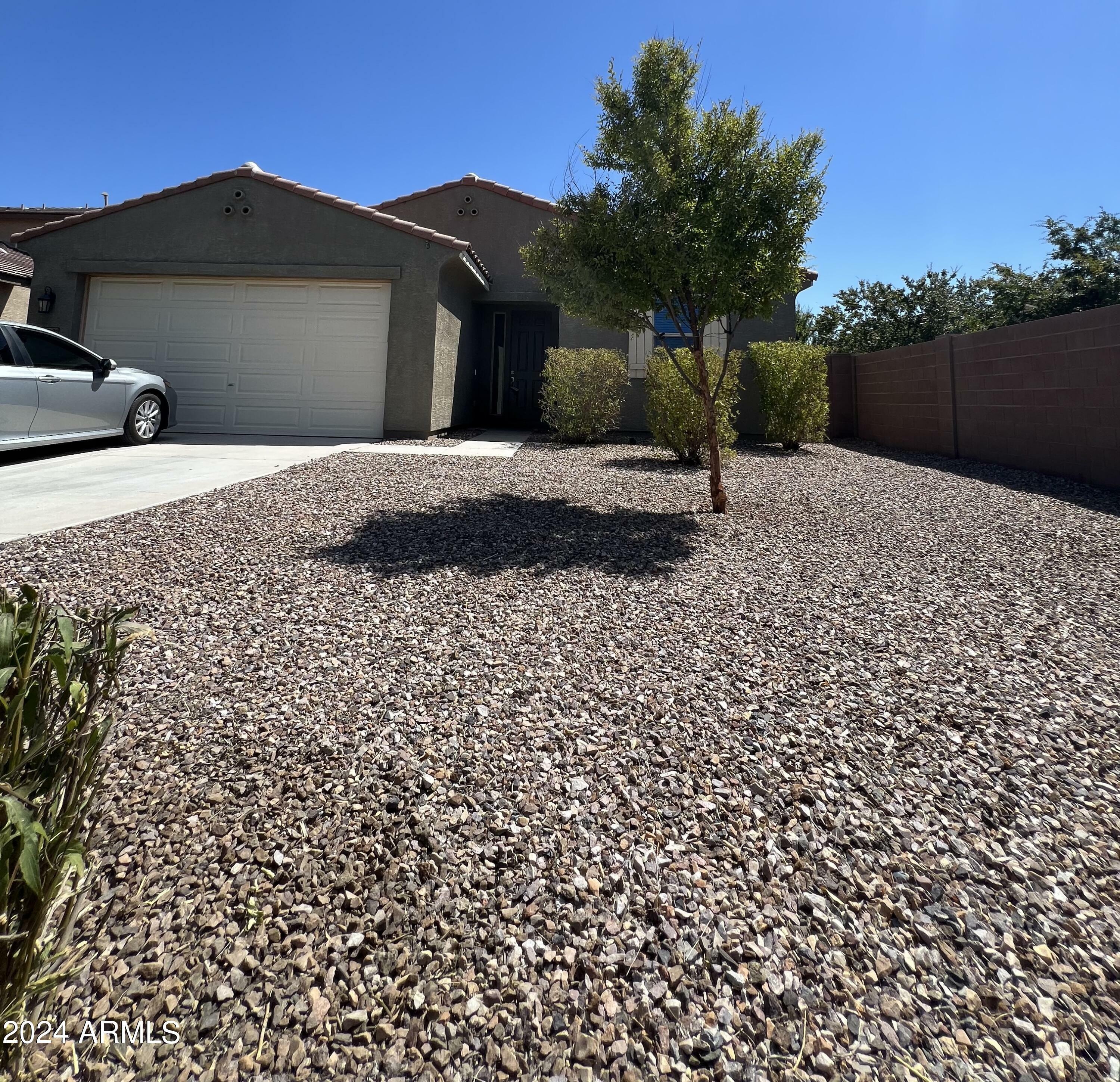 Property Photo:  37201 N Fossil Butte Court  AZ 85140 