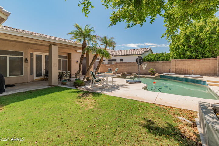 Property Photo:  22740 N 74th Lane  AZ 85310 