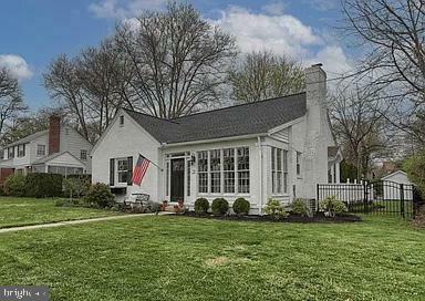 Property Photo:  21 W Governor Road  PA 17033 