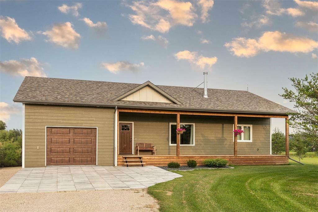 Property Photo:  332 Seine River Trail  MB R0A 0W0 