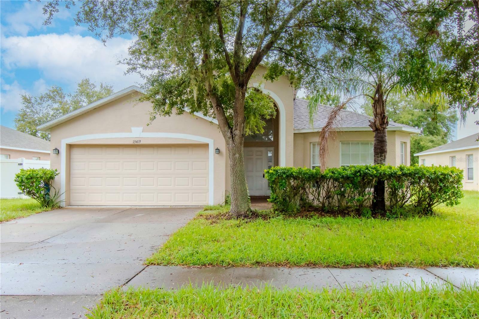 Property Photo:  13419 Fladgate Mark Drive  FL 33579 