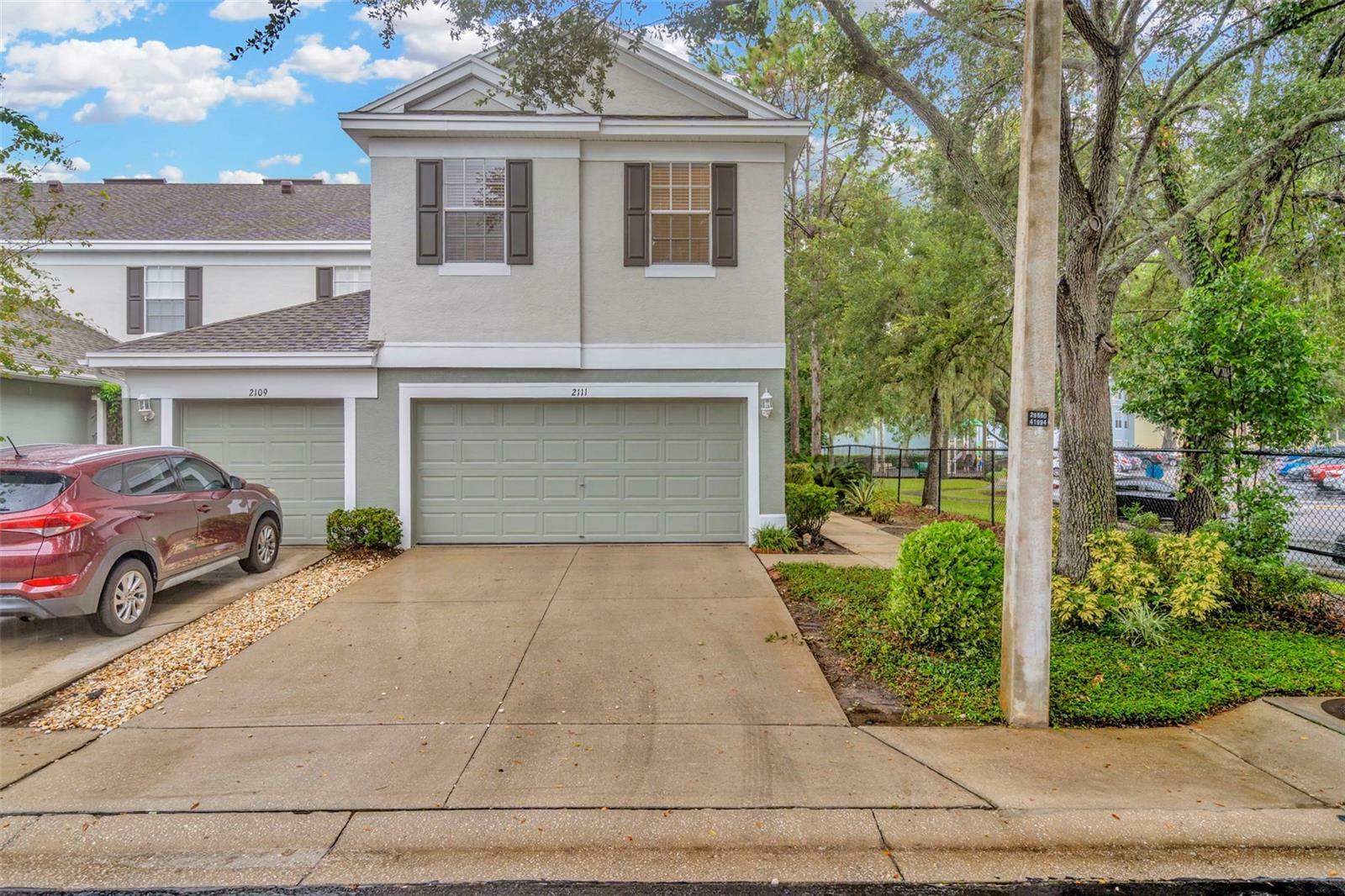 Property Photo:  2111 Tetley Court  FL 33510 