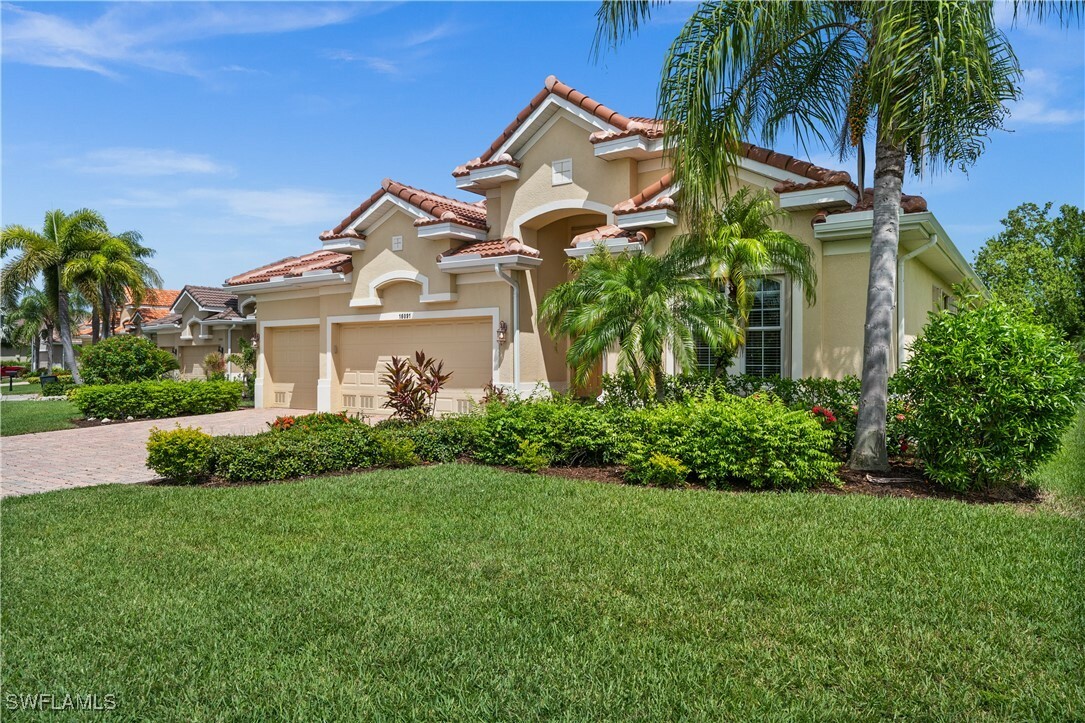 Property Photo:  16091 Thorn Wood Drive  FL 33908 