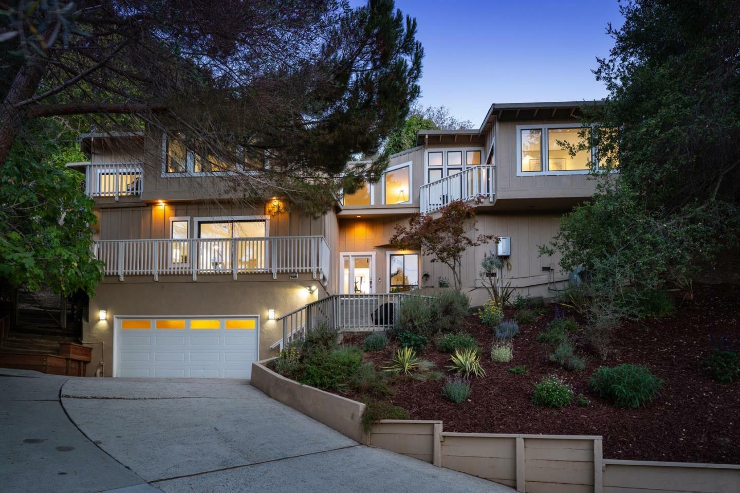 Property Photo: 1236 Chula Vista Drive CA 94002