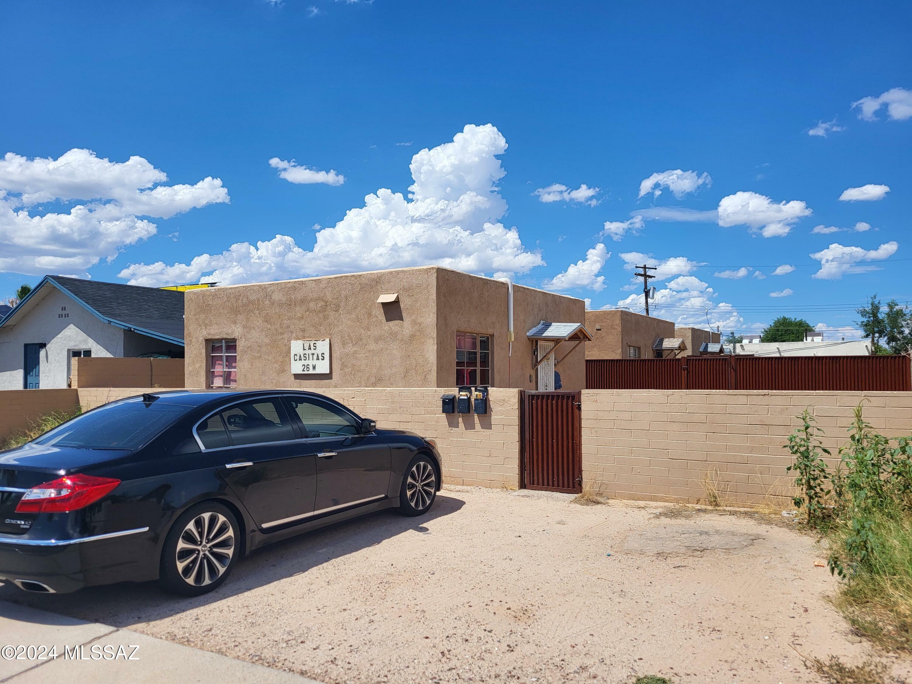 Property Photo:  26 W 34th Street  AZ 85713 