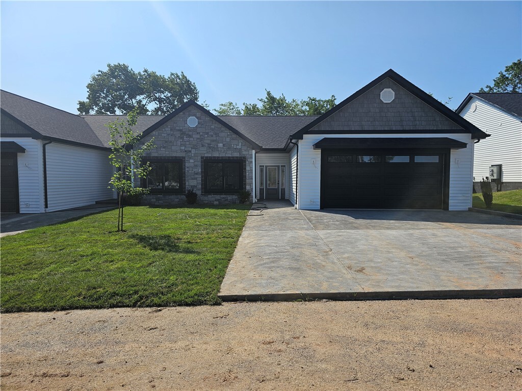 Property Photo:  810 Tenth St  PA 15697 
