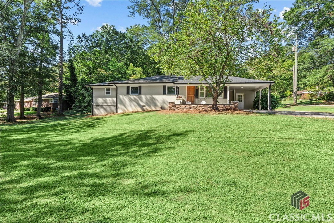 Property Photo:  195 Sylvan Road  GA 30606 