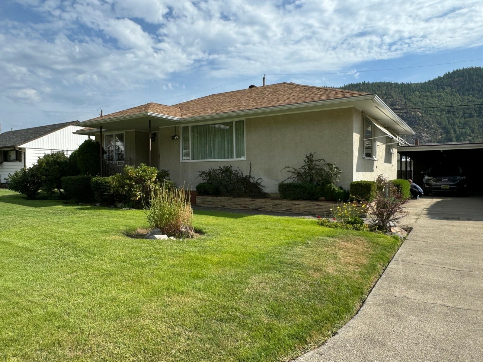 Property Photo:  3310 Lilac Crescent  BC V1R 2Y2 