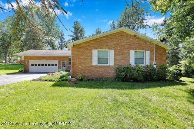 6508 Willow Highway  Grand Ledge MI 48837 photo