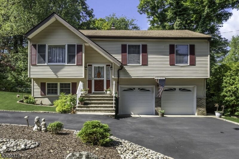 Property Photo:  6 Francis Ter  NJ 07874 
