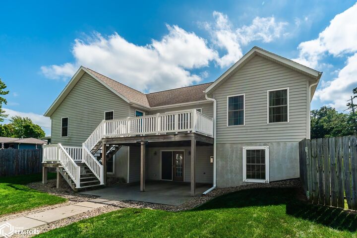 Property Photo:  403 E Carleton Street  IA 52342 