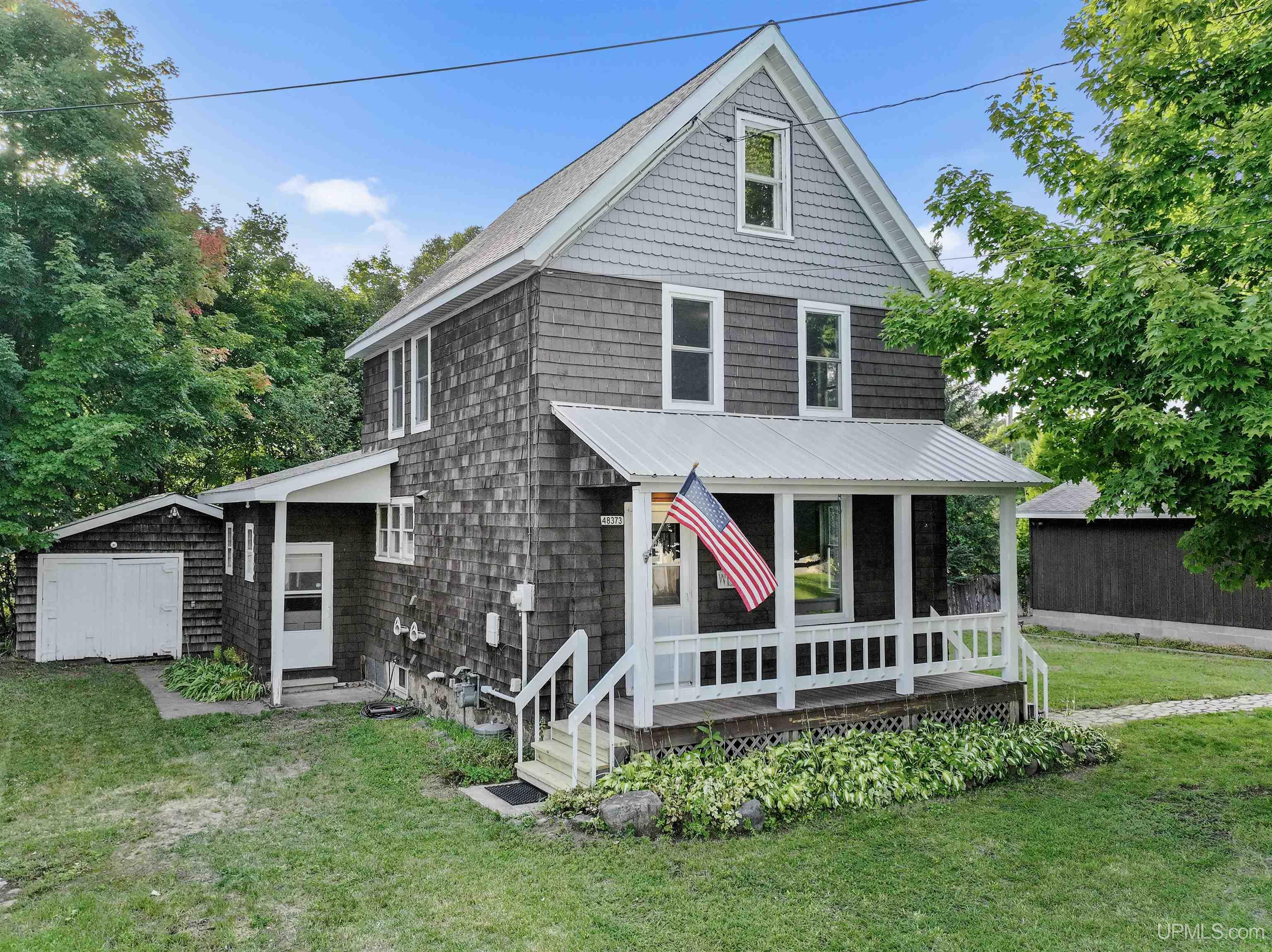 48373 Jefferson Street  Houghton MI 49931 photo