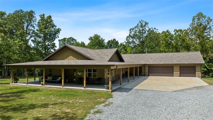 Property Photo: 14450 Fruitwood Road AR 72736