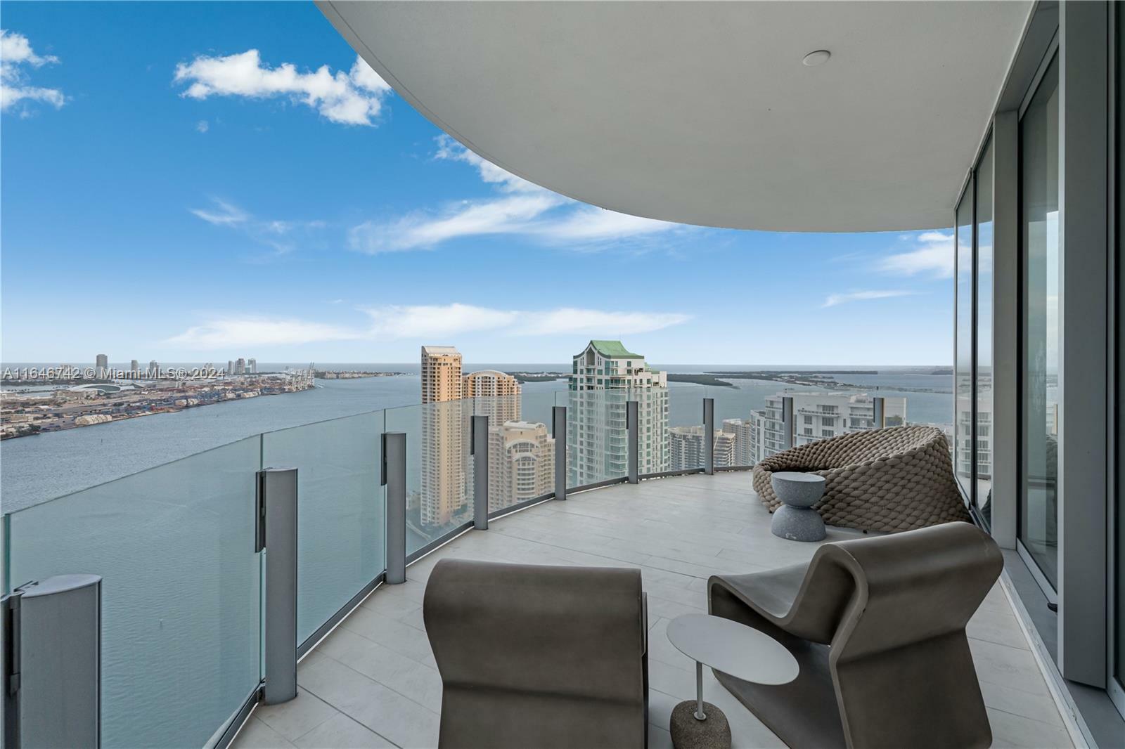 Property Photo:  300 Biscayne Blvd Way 4101  FL 33131 