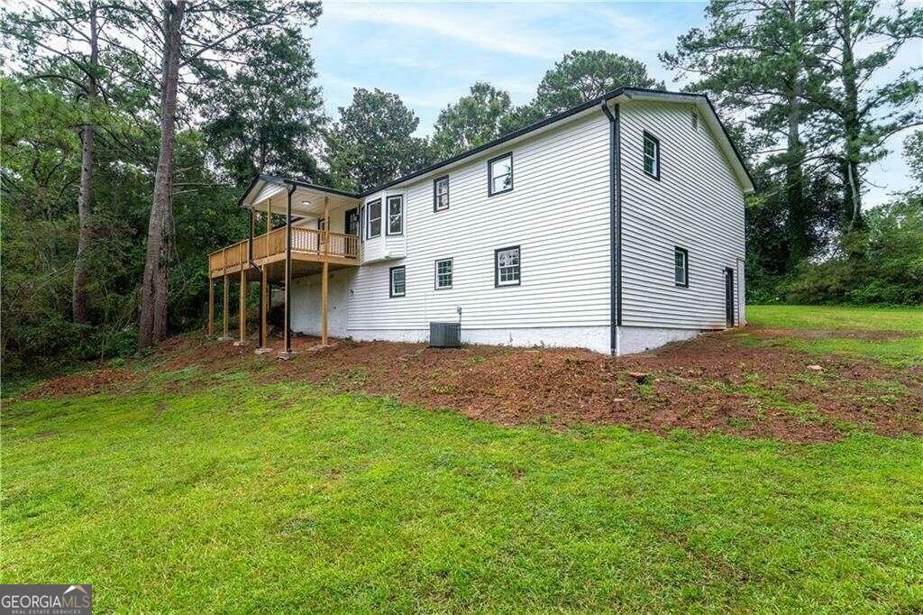 1097 Charlie Lane SW  Lilburn GA 30047 photo