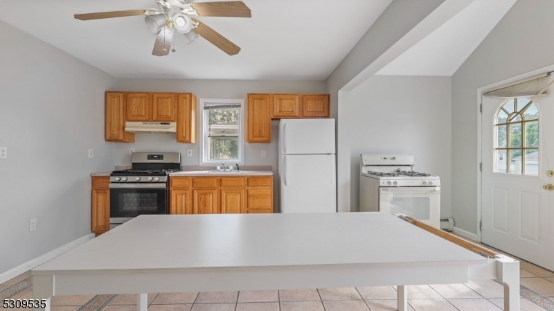 Property Photo:  655 Rahway Ave  NJ 07095 