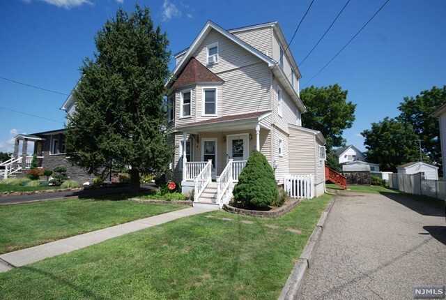 Property Photo:  48 Stanley Street  NJ 07424 