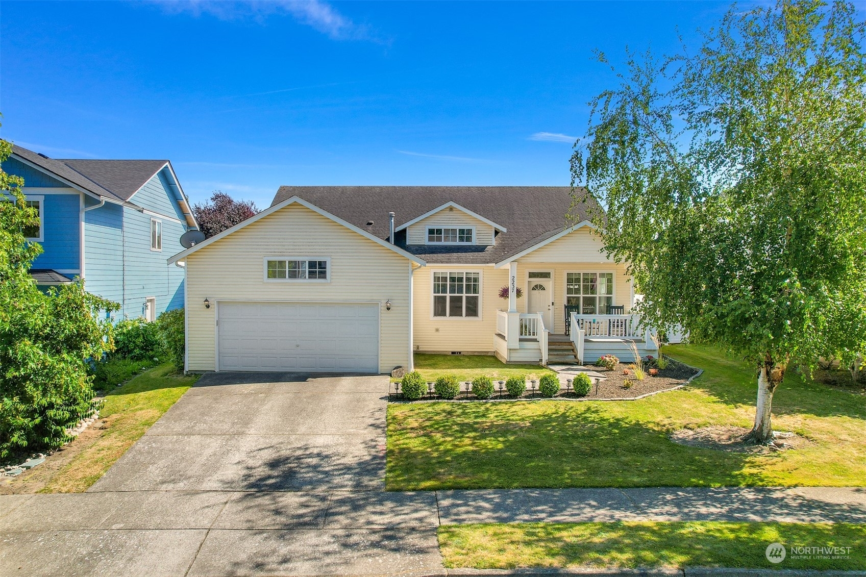 Property Photo: 2237 Lancaster Way WA 98248