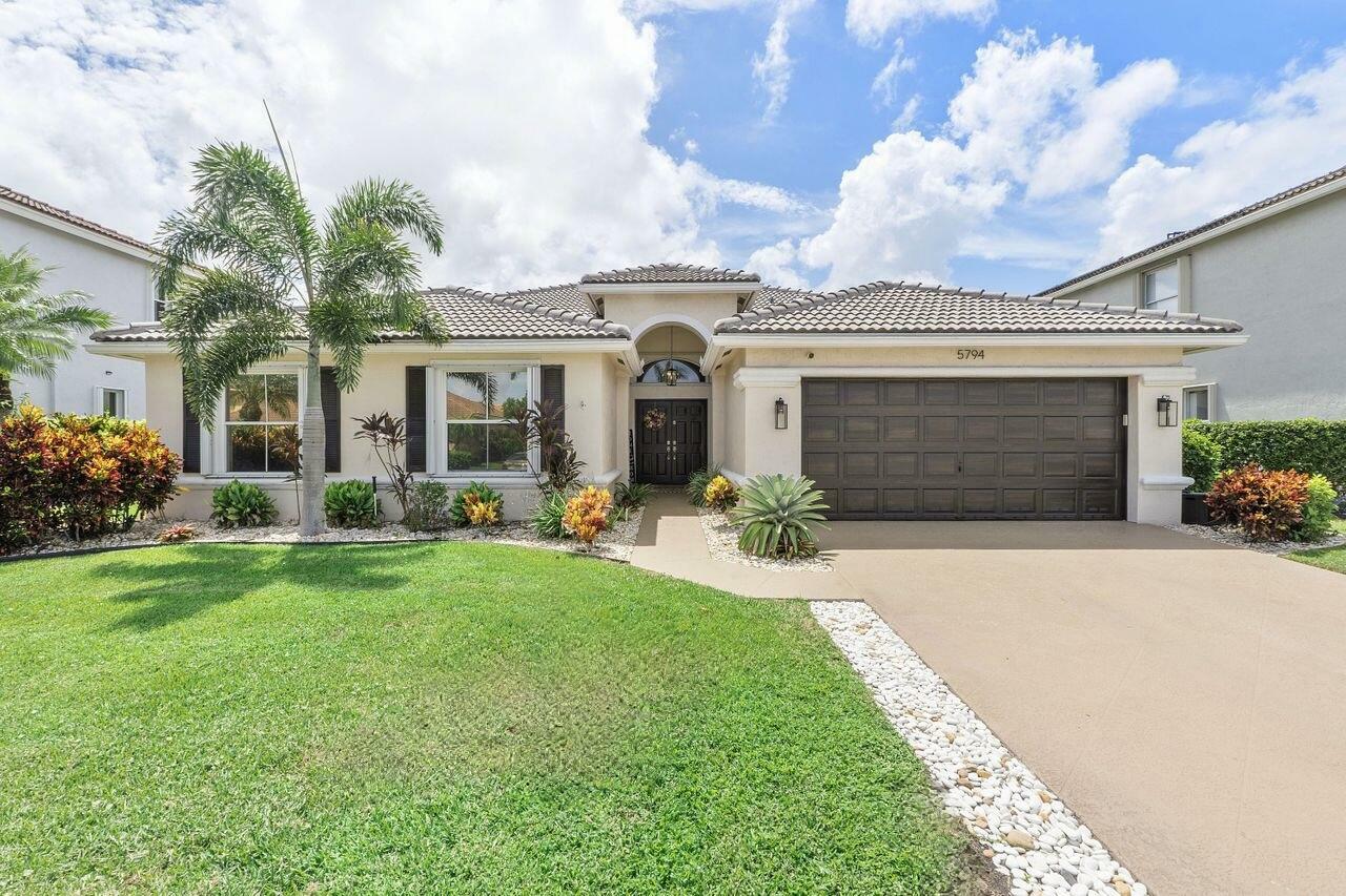 Property Photo:  5794 La Gorce Circle  FL 33463 