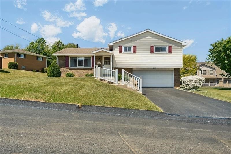 Property Photo:  328 W Keeling Avenue  PA 15627 