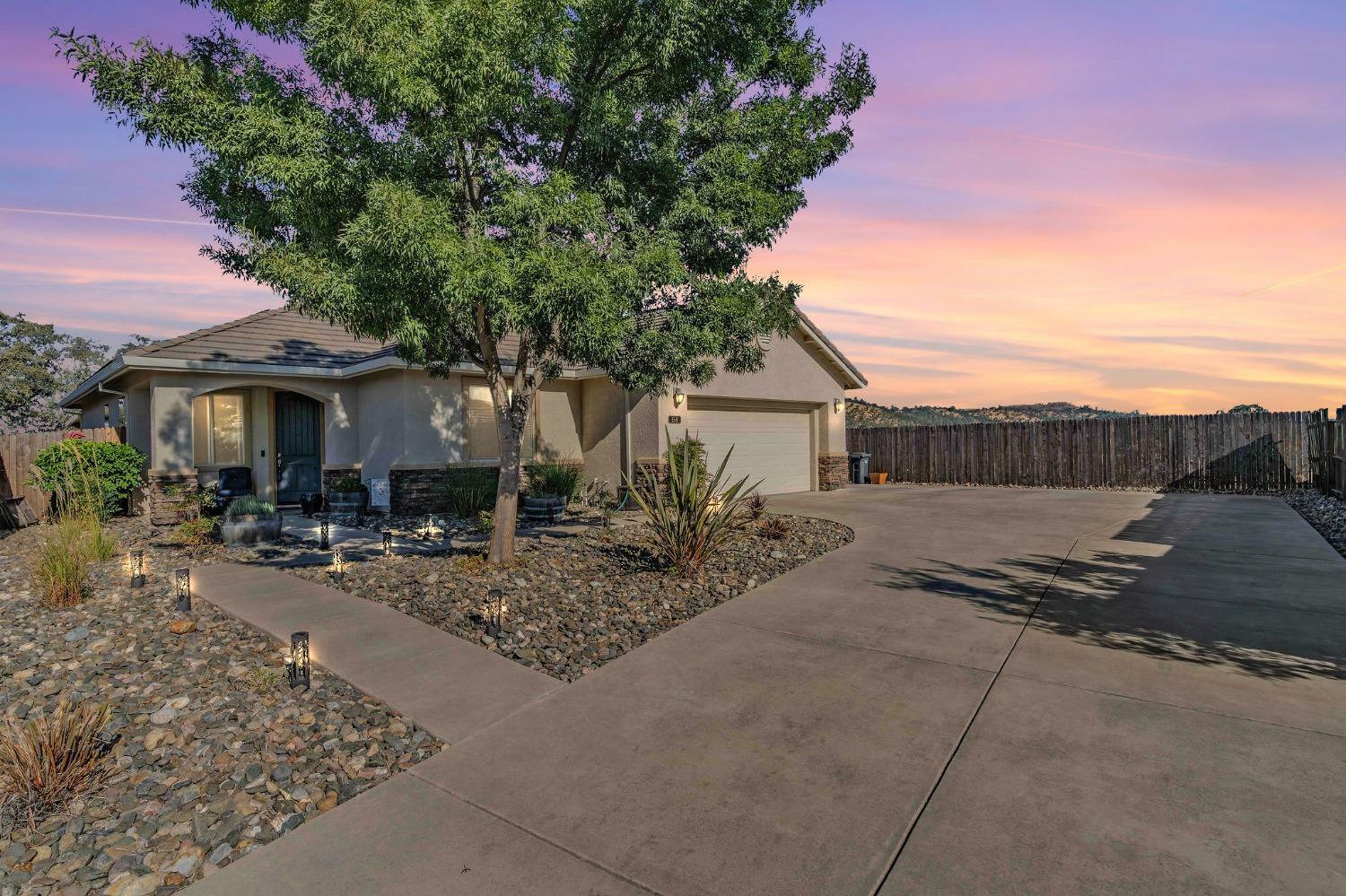 Property Photo:  158 Golden Leaf Court  CA 95252 