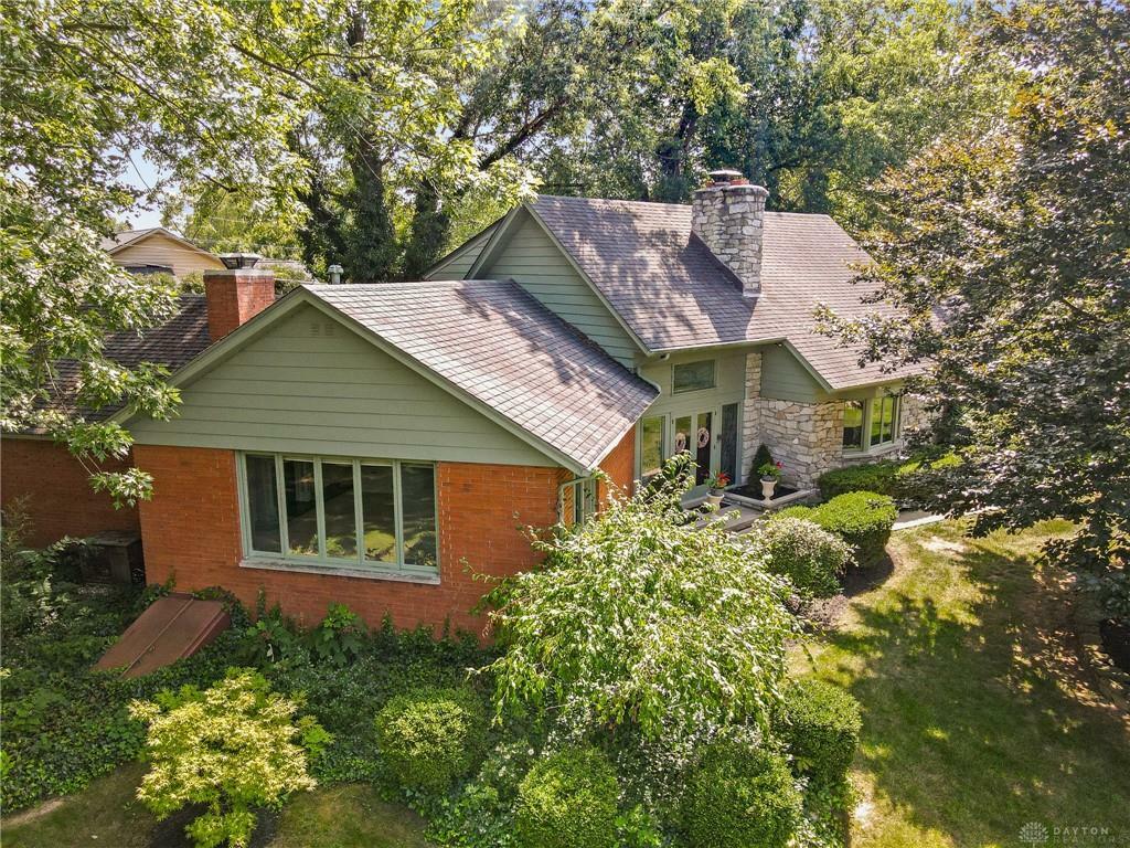 Property Photo:  860 Lincolnshire Drive  OH 45373 