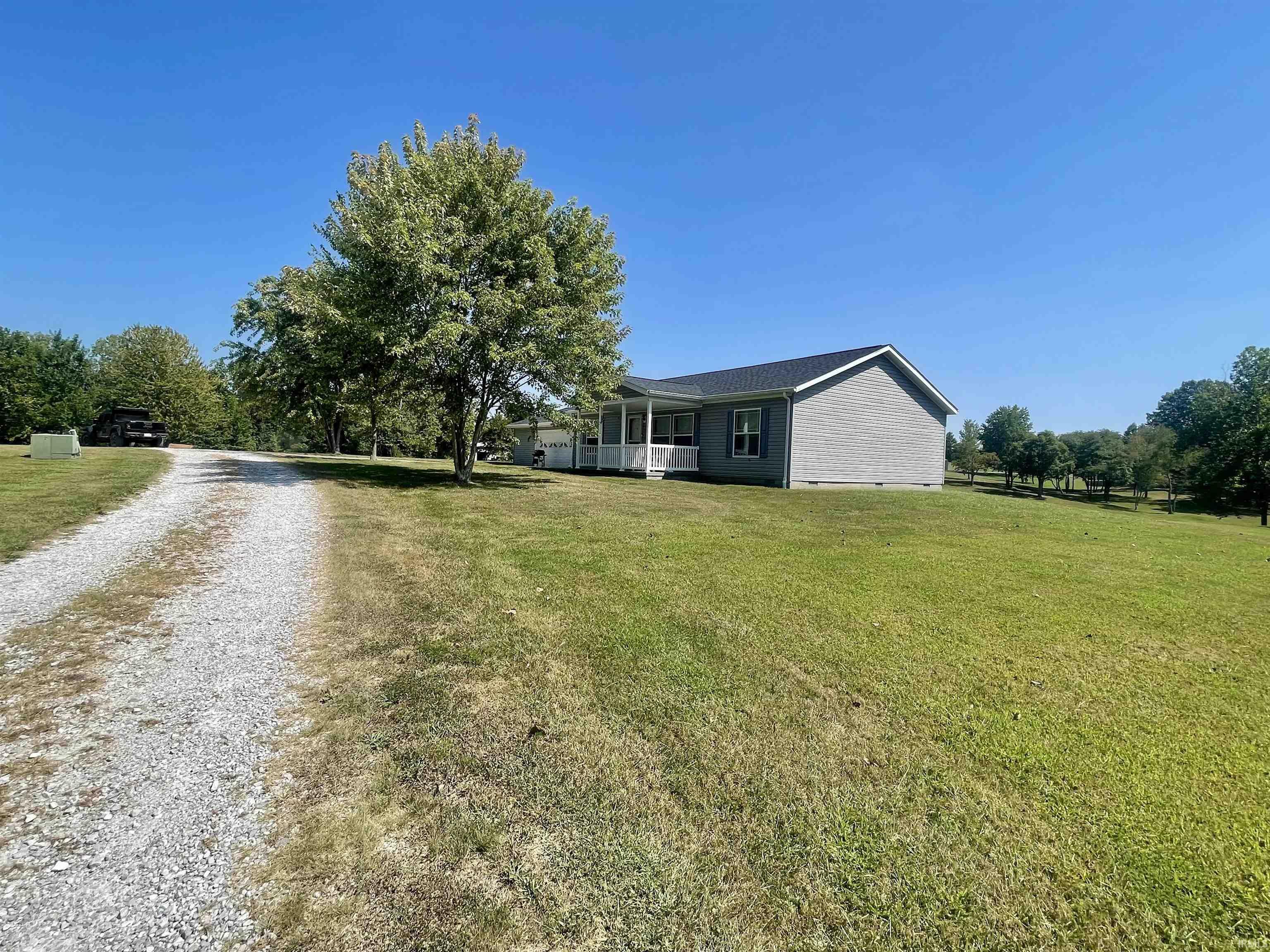 Property Photo:  16895 N County Rd 550 E Road  IN 47523 