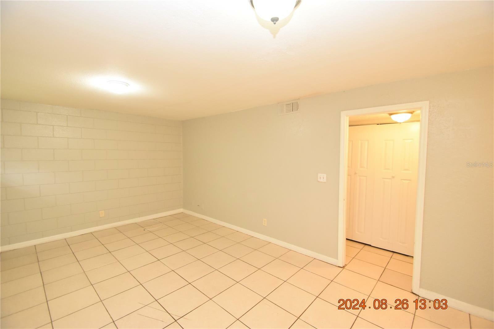 Property Photo:  8015 N Klondyke Street B  FL 33604 