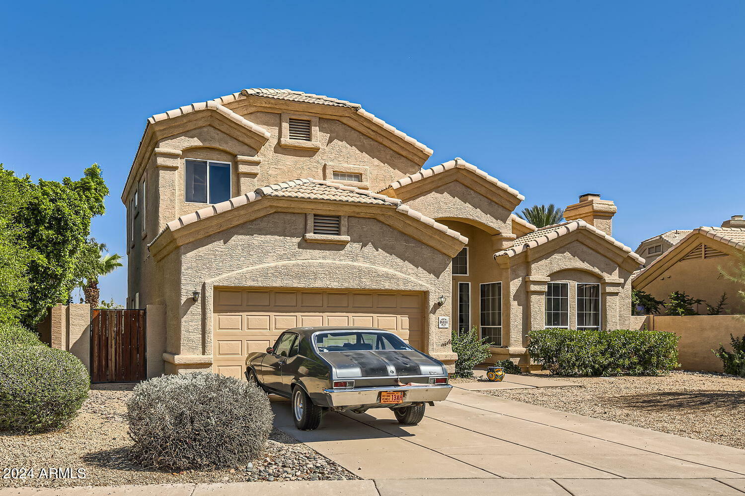 Property Photo:  16114 E Glenview Drive  AZ 85268 